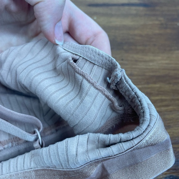 H&M Tan Adjustable Strap Non-Padded Bralette Size 4 Women’s GUC - Picture 2 of 9